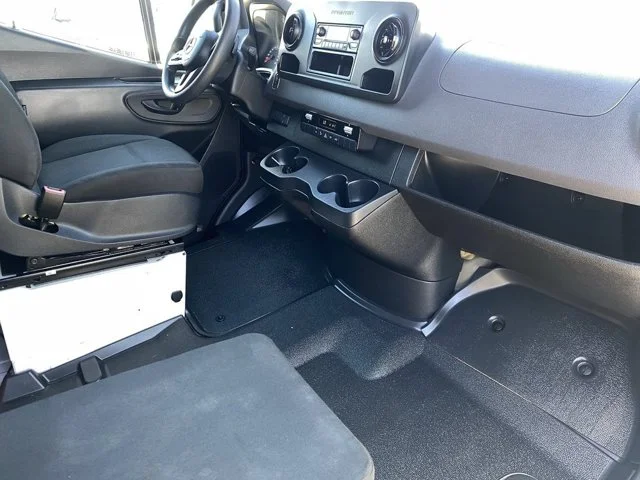SEMINUEVOS MERCEDES-BENZ Sprinter Cargo Van a Estados en autogozo