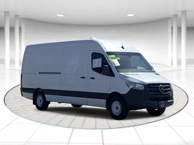 SEMINUEVOS MERCEDES-BENZ Sprinter Cargo Van a Estados en autogozo