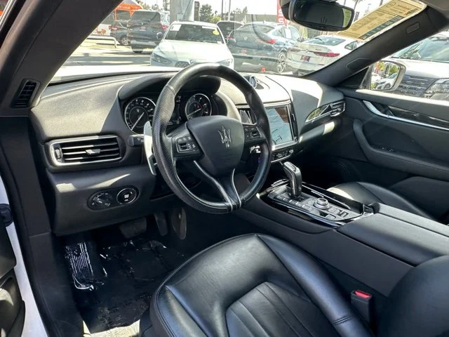 SEMINUEVOS MASERATI Levante a Estados en autogozo