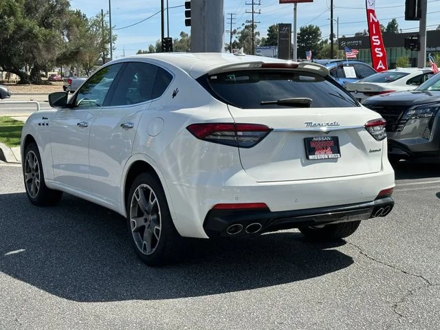 SEMINUEVOS MASERATI Levante a Estados en autogozo