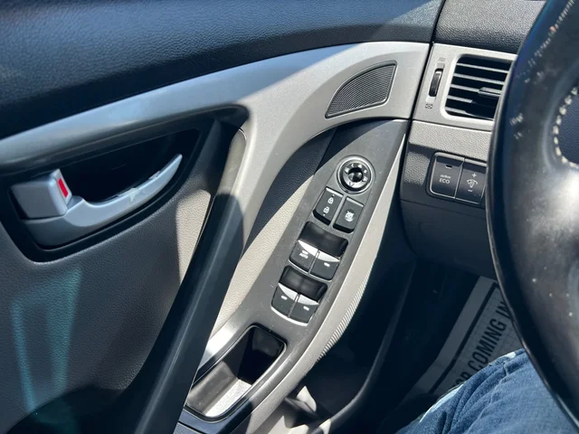 SEMINUEVOS HYUNDAI ELANTRA a Estados en autogozo