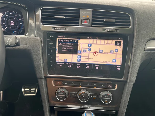 SEMINUEVOS VOLKSWAGEN E-GOLF a Estados en autogozo