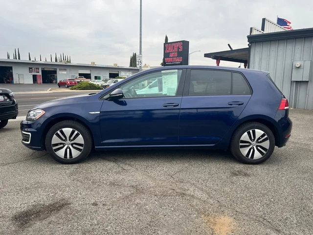 SEMINUEVOS VOLKSWAGEN E-GOLF a Estados en autogozo