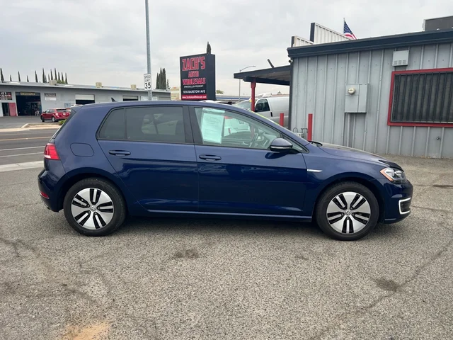 SEMINUEVOS VOLKSWAGEN E-GOLF a Estados en autogozo
