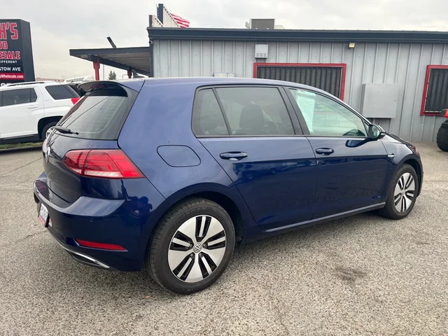 SEMINUEVOS VOLKSWAGEN E-GOLF a Estados en autogozo
