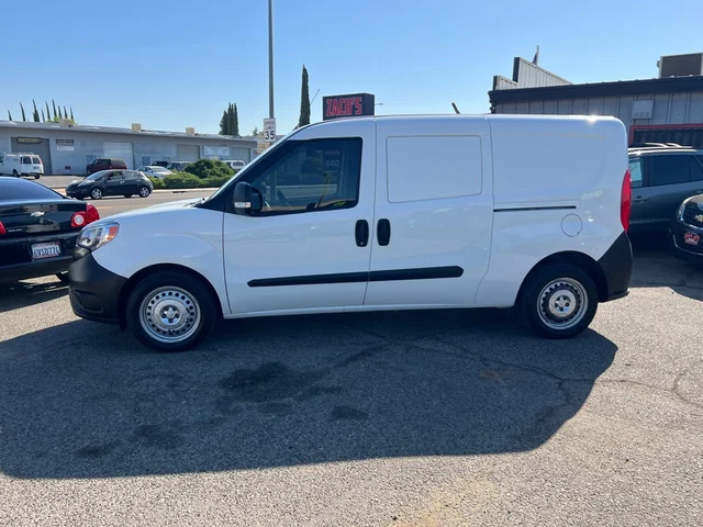 SEMINUEVOS RAM PROMASTER CITY a Estados en autogozo