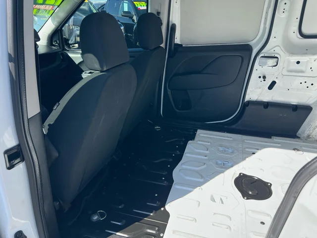 SEMINUEVOS RAM PROMASTER CITY a Estados en autogozo
