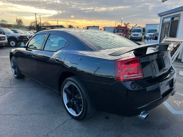 SEMINUEVOS DODGE Charger a Estados en autogozo