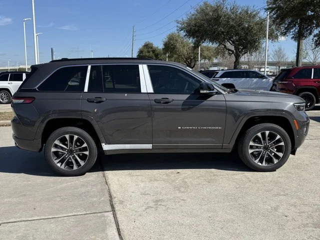 Nuevos JEEP GRAND CHEROKEE à Estados chez autogozo