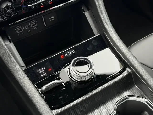 Nuevos JEEP GRAND CHEROKEE L à Estados chez autogozo