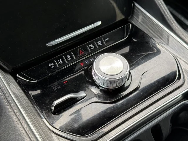 SEMINUEVOS JEEP Wagoneer a Estados en autogozo
