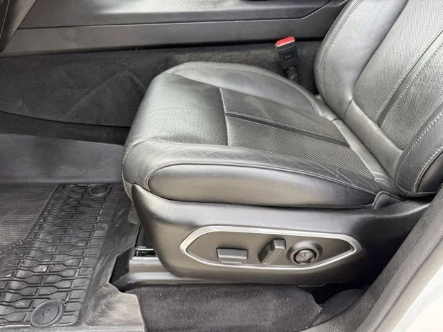 SEMINUEVOS JEEP Wagoneer a Estados en autogozo