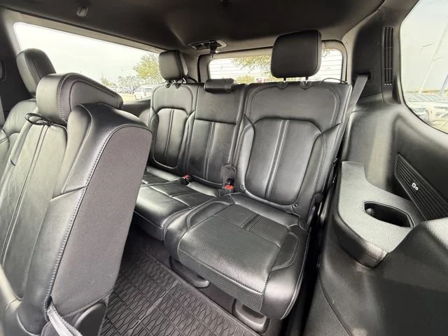 SEMINUEVOS JEEP Wagoneer a Estados en autogozo