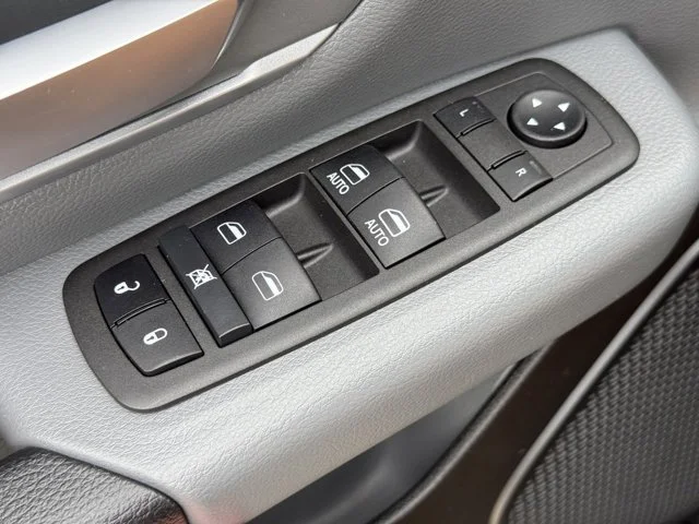 SEMINUEVOS RAM 1500 a Estados en autogozo