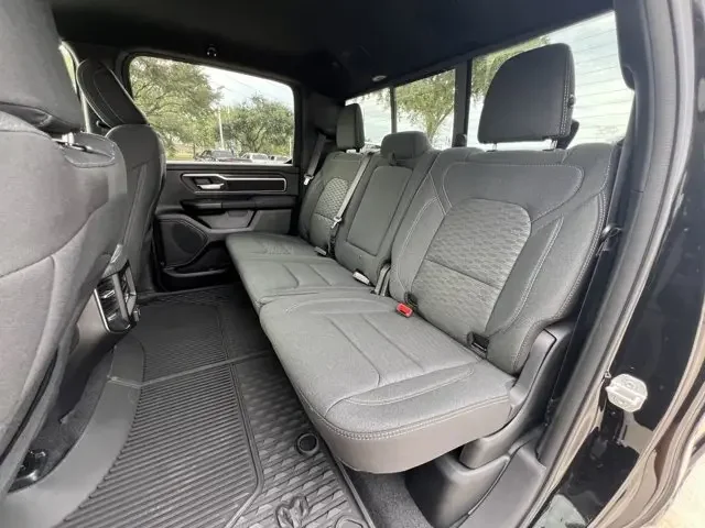 Nuevos RAM 1500 à Estados chez autogozo