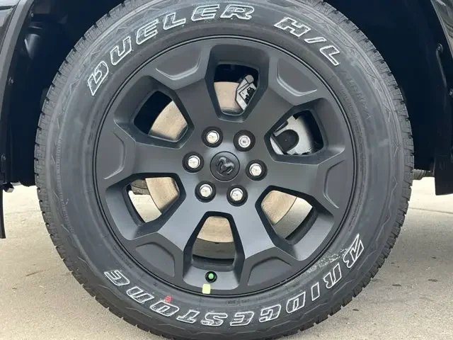Nuevos RAM 1500 à Estados chez autogozo