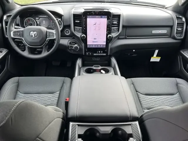 Nuevos RAM 1500 à Estados chez autogozo