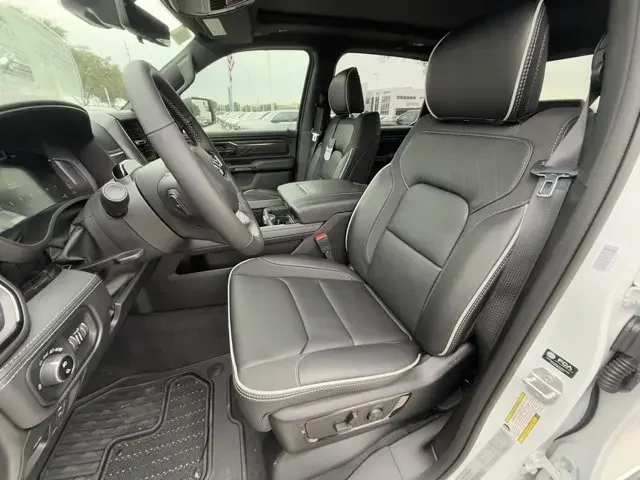 Nuevos RAM 1500 à Estados chez autogozo
