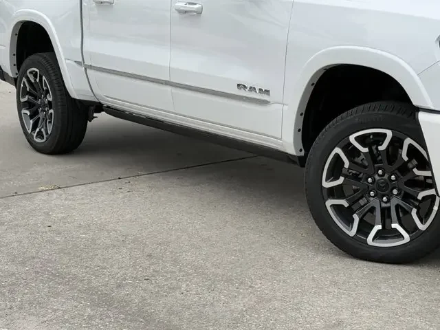 Nuevos RAM 1500 à Estados chez autogozo