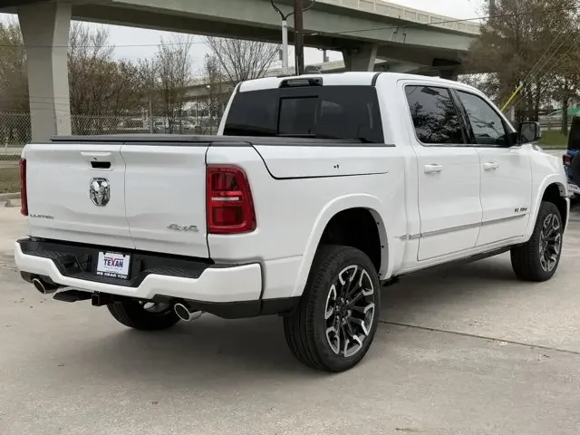 Nuevos RAM 1500 à Estados chez autogozo