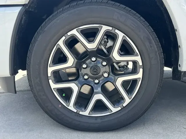 Nuevos RAM 1500 à Estados chez autogozo