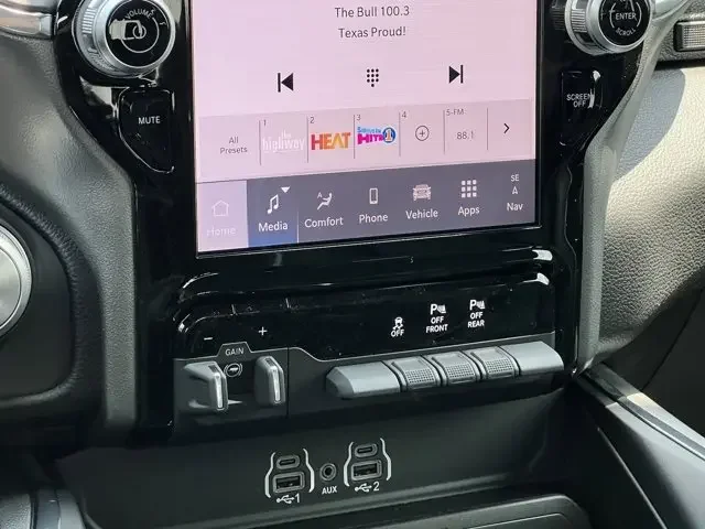 Nuevos RAM 1500 à Estados chez autogozo