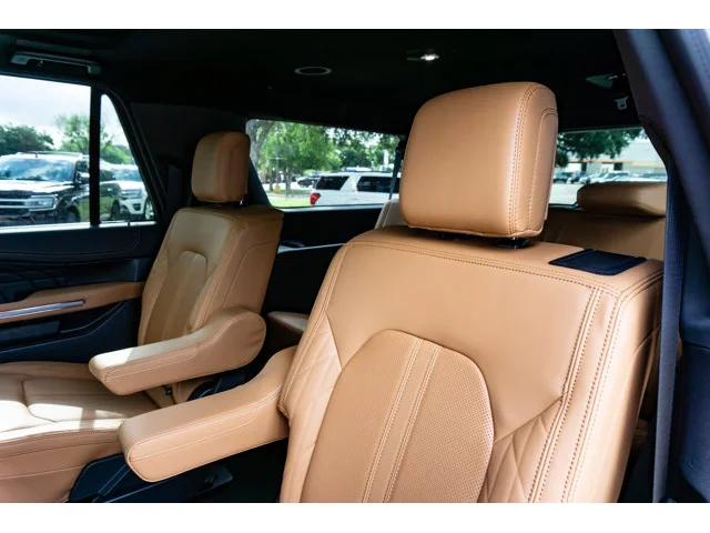Nuevos FORD EXPEDITION MAX à Estados chez autogozo