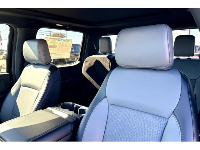 Nuevos FORD F-150 LIGHTNING à Estados chez autogozo