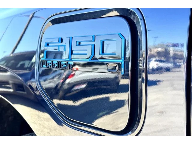 Nuevos FORD F-150 LIGHTNING à Estados chez autogozo