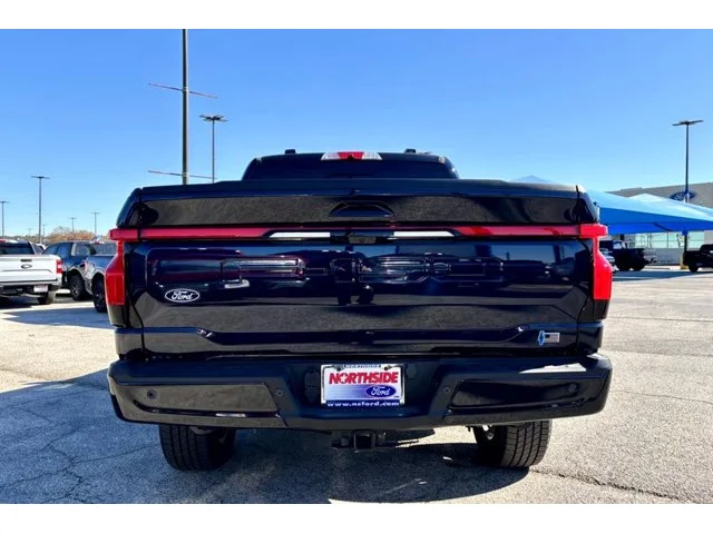 Nuevos FORD F-150 LIGHTNING à Estados chez autogozo
