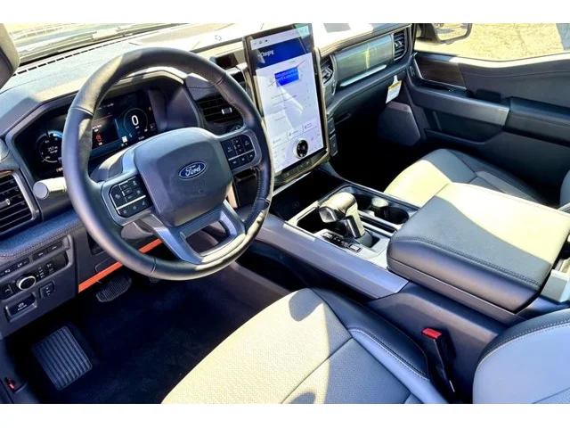 Nuevos FORD F-150 LIGHTNING à Estados chez autogozo
