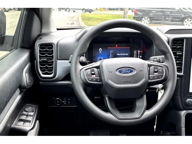 Nuevos FORD RANGER à Estados chez autogozo