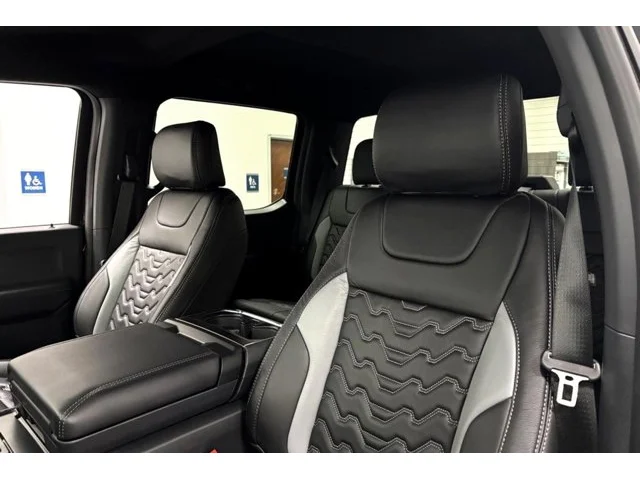 Nuevos FORD F-150 à Estados chez autogozo