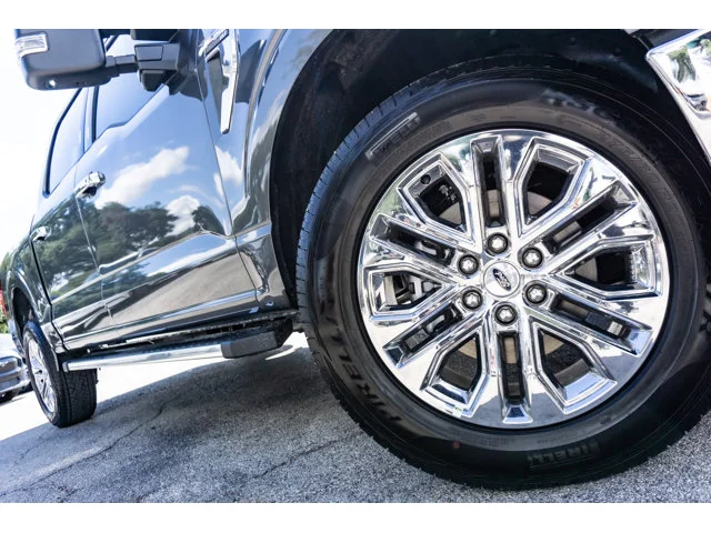 Nuevos FORD F-150 à Estados chez autogozo