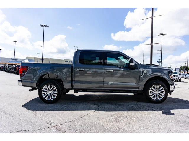 Nuevos FORD F-150 à Estados chez autogozo