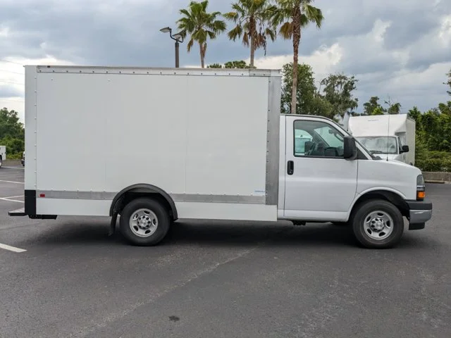 Nuevos CHEVROLET EXPRESS COMMERCIAL CUTAWAY à Estados chez autogozo