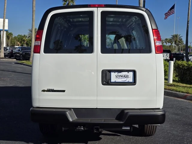 Nuevos CHEVROLET EXPRESS CARGO VAN à Estados chez autogozo