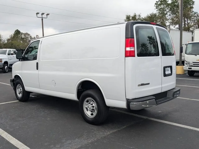 SEMINUEVOS CHEVROLET Express Cargo Van a Estados en autogozo