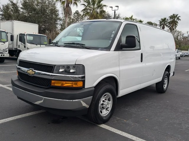 SEMINUEVOS CHEVROLET Express Cargo Van a Estados en autogozo
