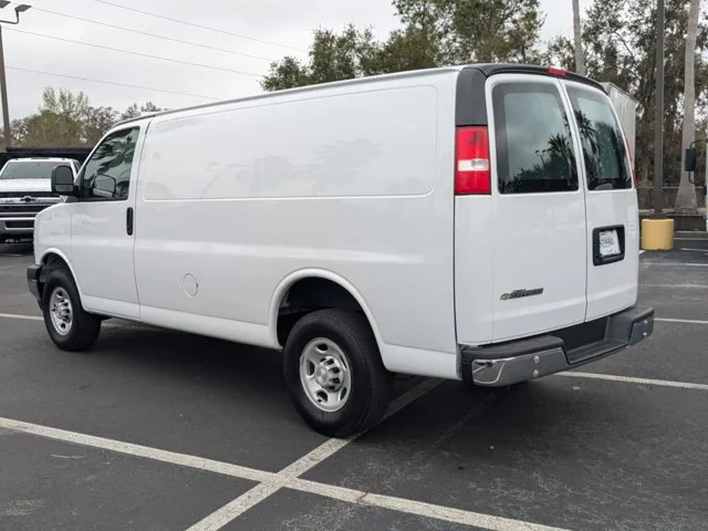 SEMINUEVOS CHEVROLET Express Cargo Van a Estados en autogozo