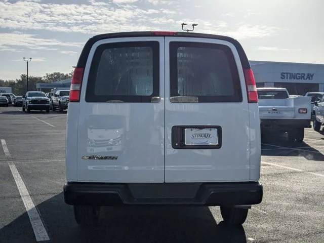 Nuevos CHEVROLET EXPRESS CARGO VAN à Estados chez autogozo