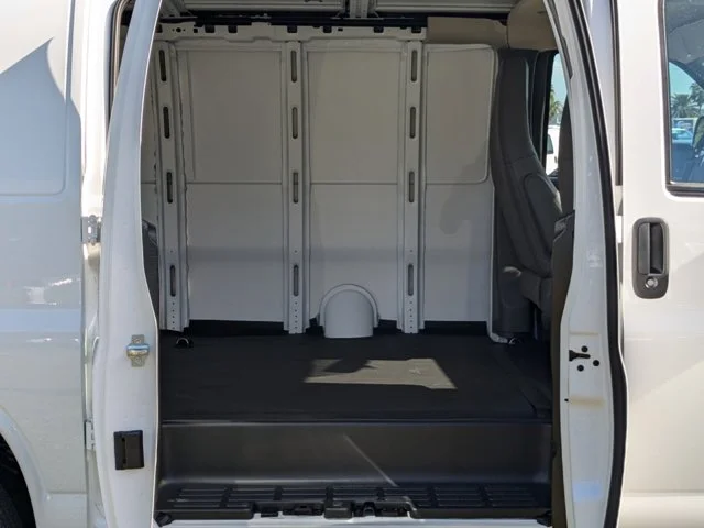 Nuevos CHEVROLET EXPRESS CARGO VAN à Estados chez autogozo