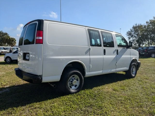 Nuevos CHEVROLET EXPRESS CARGO VAN à Estados chez autogozo