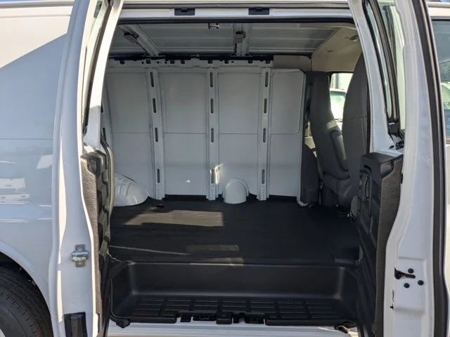 Nuevos CHEVROLET EXPRESS CARGO VAN à Estados chez autogozo
