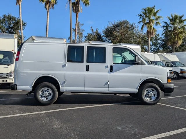 Nuevos CHEVROLET EXPRESS CARGO VAN à Estados chez autogozo