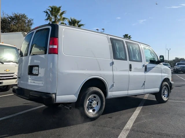 Nuevos CHEVROLET EXPRESS CARGO VAN à Estados chez autogozo