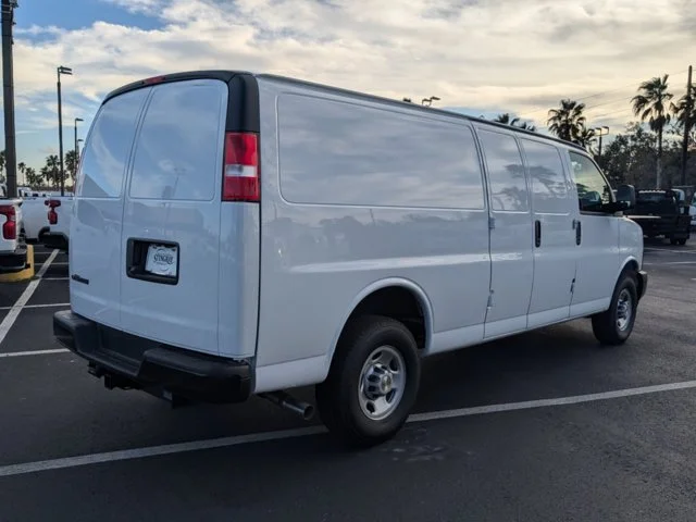Nuevos CHEVROLET EXPRESS CARGO VAN à Estados chez autogozo