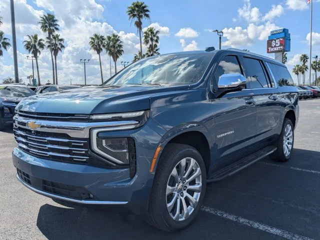 Nuevos CHEVROLET SUBURBAN à Estados chez autogozo