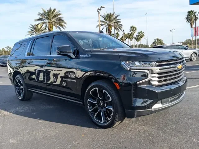 SEMINUEVOS CHEVROLET Suburban a Estados en autogozo