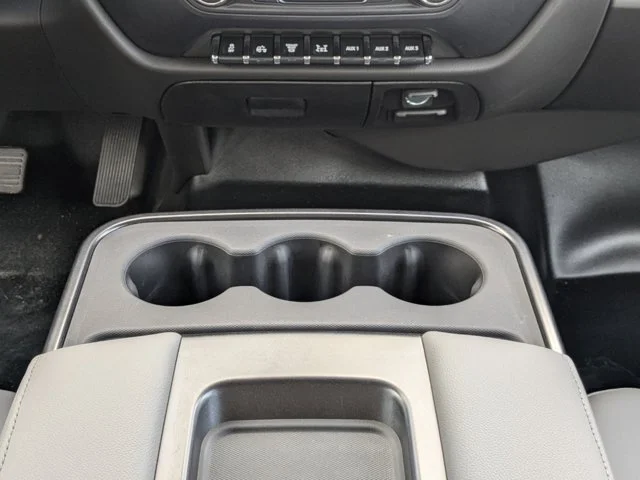 Nuevos CHEVROLET SILVERADO MD à Estados chez autogozo
